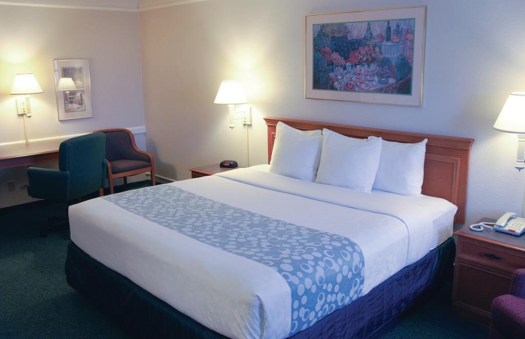 Quality Inn Harlingen Zewnętrze zdjęcie