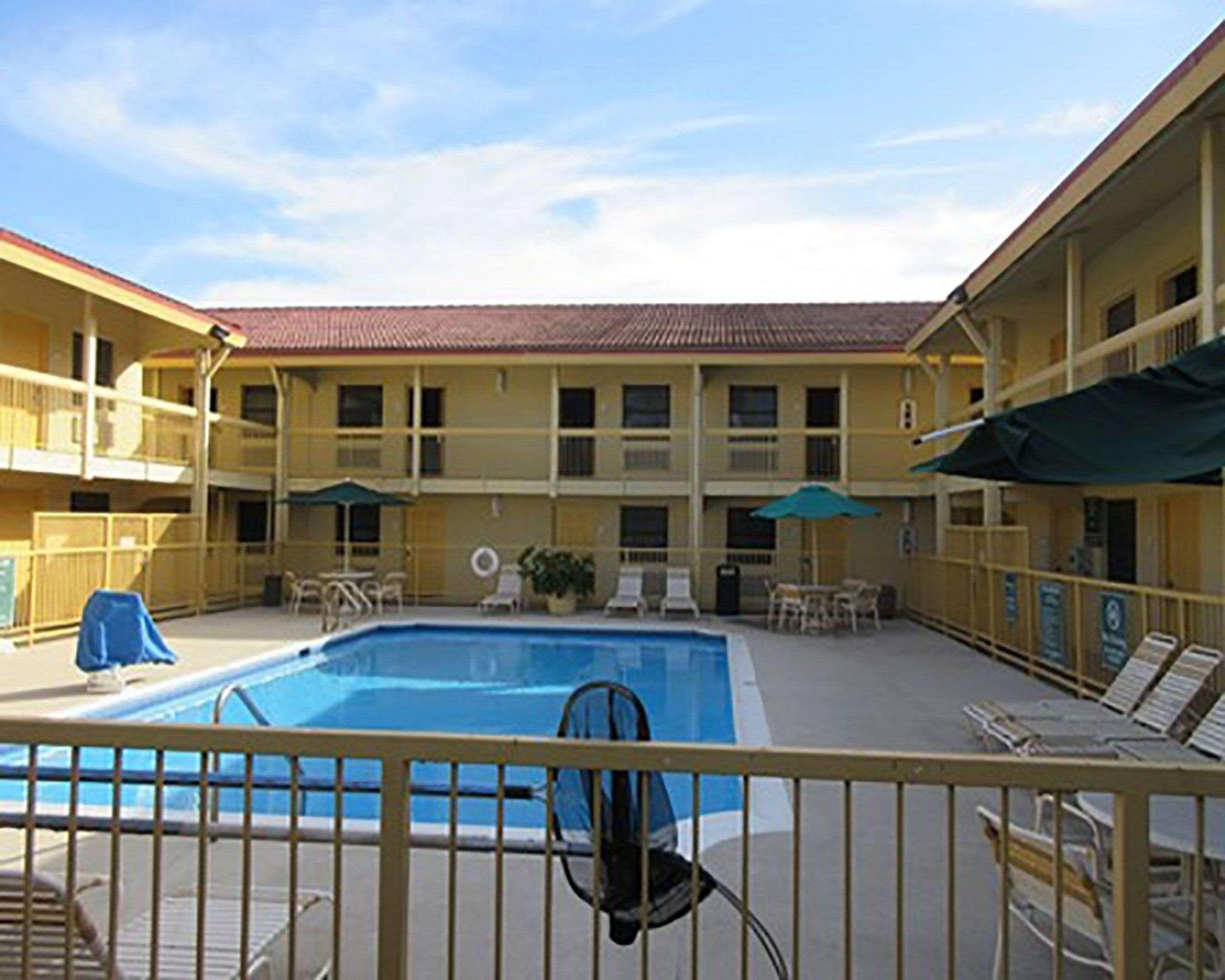 Quality Inn Harlingen Zewnętrze zdjęcie